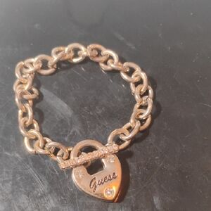 Guess My Sparkly Valentine Logo Heart Charm Toggle Bracelet in gold-tone 6" Long